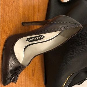 Brown Tom Ford tassel 6 inch pumps